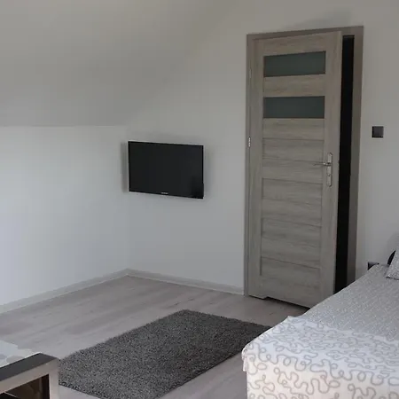 Monique Wrzosowo (Kamien)