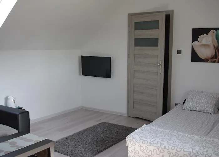 Monique Wrzosowo (Kamien)