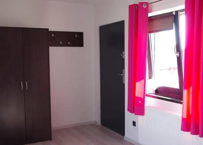 Nocleg ze śniadaniem Monique 3*