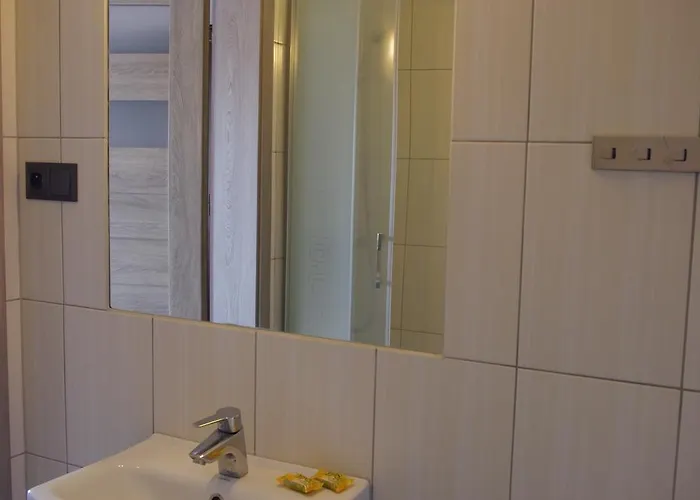 Nocleg ze śniadaniem Monique 3*