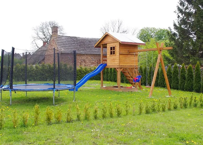 Monique Nocleg ze śniadaniem 3*