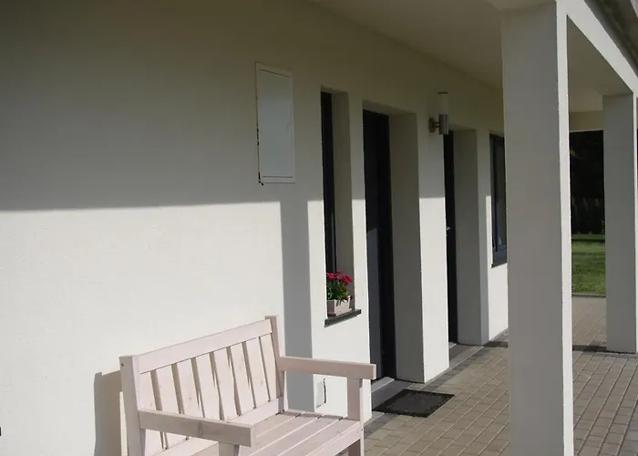 Monique Nocleg ze śniadaniem Wrzosowo (Kamien)